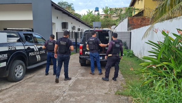 Polícia Civil integra operação e prende peruano e acreano com quase dez quilos de entorpecentes